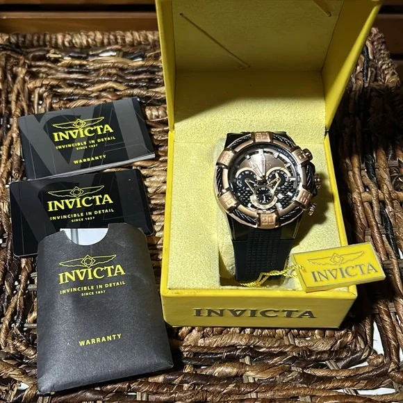 Invicta Men's Bolt Chronograph Silicone Strap Watch BNIB